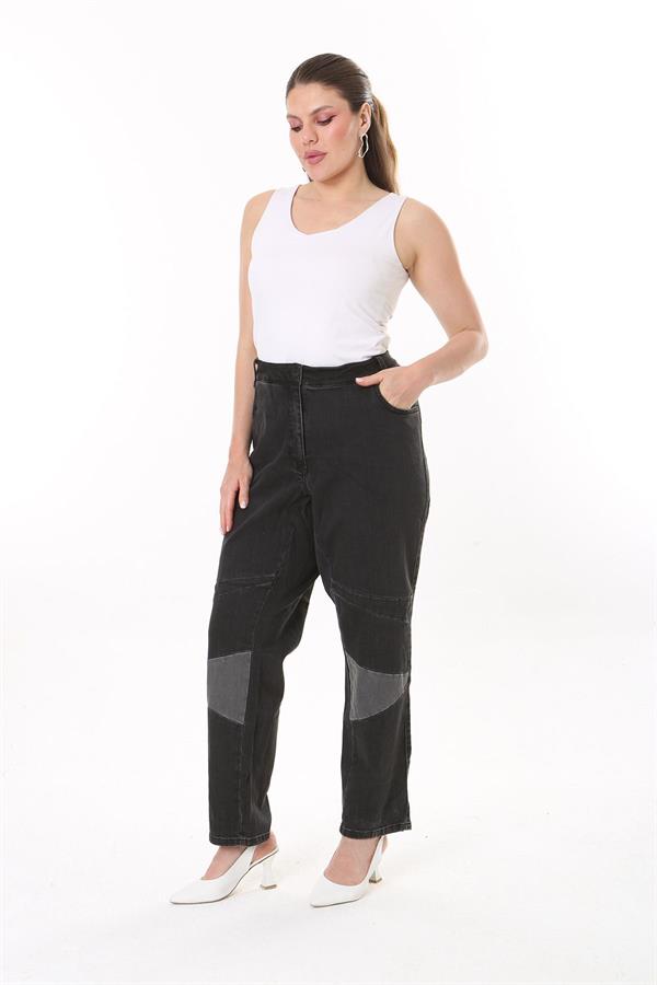 Kadın Büyük Beden Siyah Kup Detaylı Yan Kemeri Lastikli Likralı Kot Pantolon 65N37728