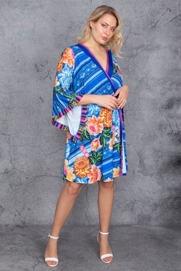 KADIN RENKLİ VOLAN KOLLU ANVELOP ELBİSE