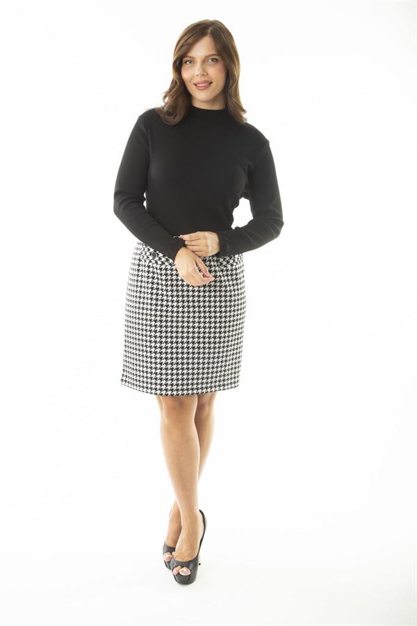 Kadın Büyük Beden Siyah Sıfır Yaka Kazayağı Desenli Elbise 65N36910