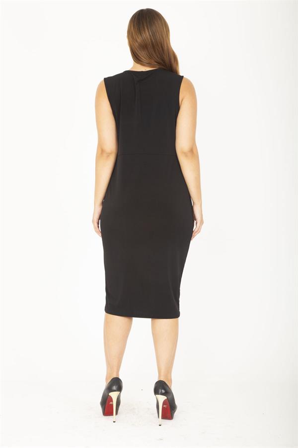 Kadın Büyük Beden Siyah V Yakalı Önü Küçük Metal Düğmeli Elbise 65N36850