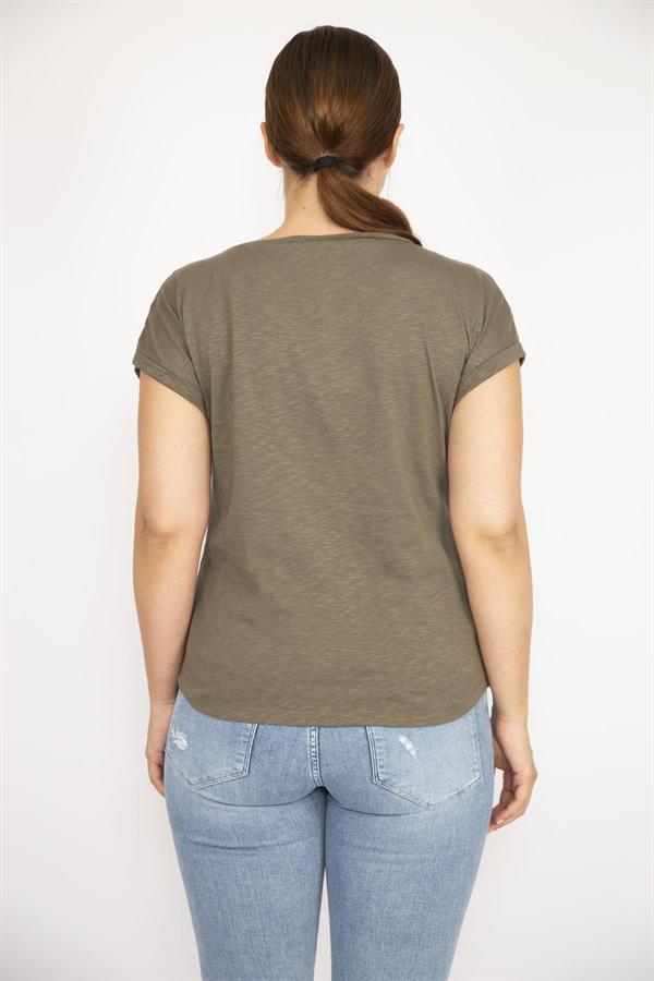 Kadın Haki Büyük Beden Pamuk Kumaş V Yakalı Kısa Kollu Omuz Dantel Detaylı Bluz