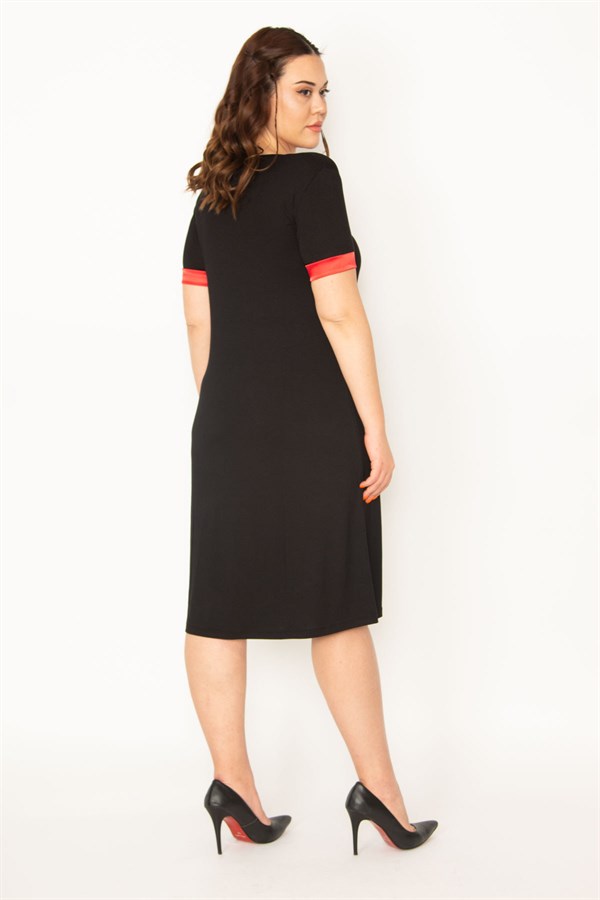 KADIN SİYAH NAKIŞ DETAYLI KOL AĞZI SATEN V YAKALI ELBİSE