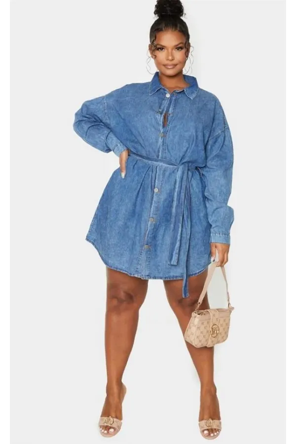 Kadın Büyük Beden Mavi , Yıkamalı Denim, Kuşak Detaylı Kot Elbise 65N38790