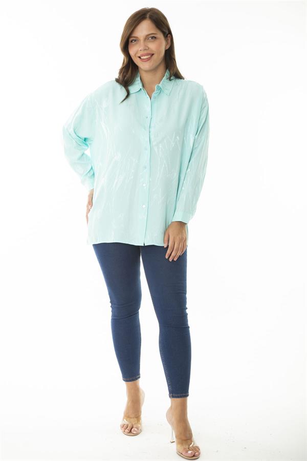 Kadın Büyük Beden Camgöbeği Yeşil Saten Kumaş Kendinden Desenli Uzun Kollu Gömlek 65N37050