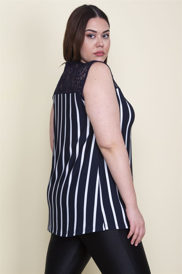 Kadın Lacivert Roba Dantelli Çizgili Bluz 65N25567