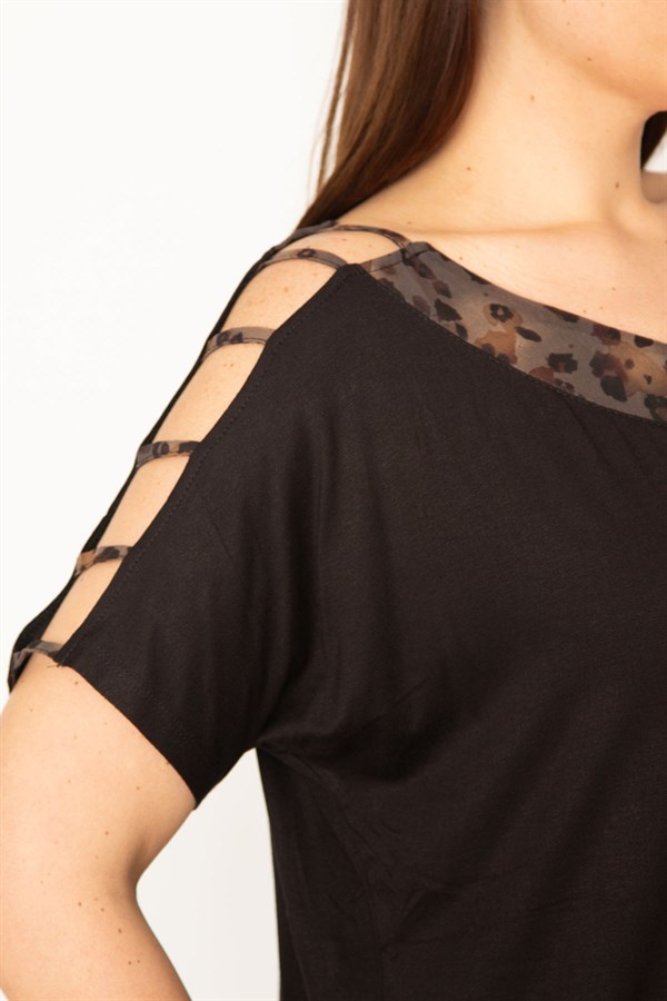 KADIN SİYAH KOL DEKOLTELİ YAKA GARNİ DETAYLI BLUZ