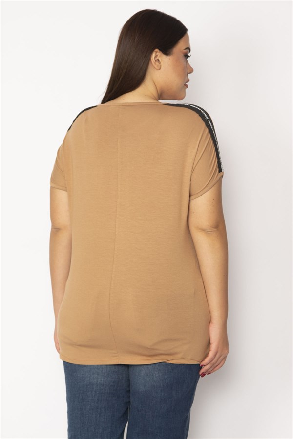 Kadın Bej Omuz Ve Cep Ağzı Taş Detaylı Viskon Bluz 65N29286