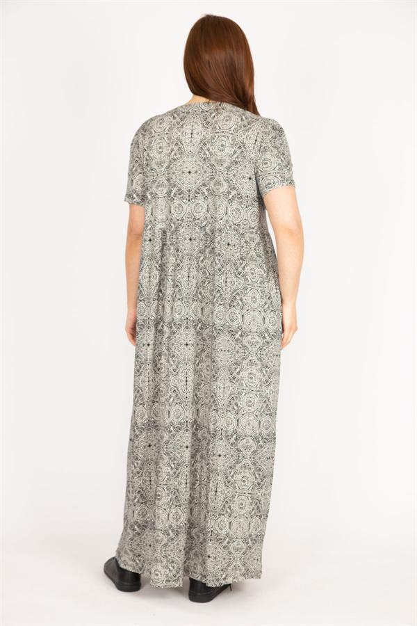 Kadın Siyah Büyük Beden Ön Boy Düğmeli Cepli Uzun Elbise