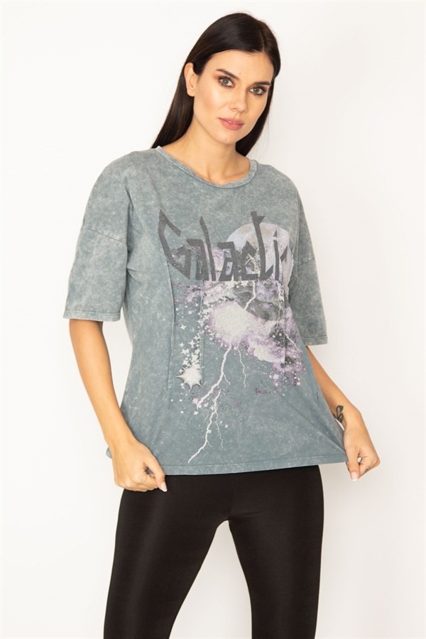 KADIN RENKLİ YIKAMALI KUMAŞ ÖN BASKILI BLUZ