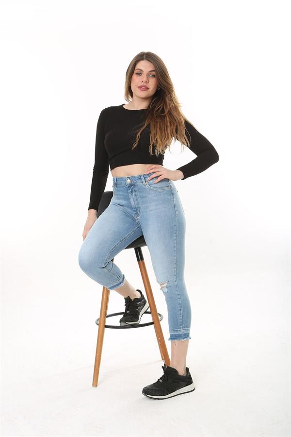 Kadın Büyük Beden Mavi Yırtık Detaylı 5 Cep Likralı Kot Pantolon 65N37601