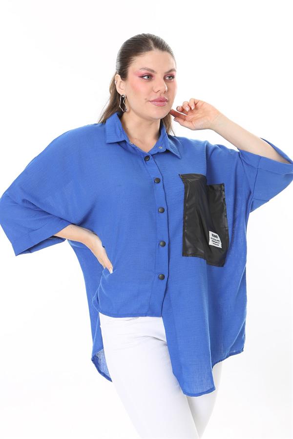 Chemise en similicuir grande taille pour femme, fermeture à boutons-pression, poche et détail sur le devant 65N37698 Chemise en similicuir grande taille pour femme, fermeture à boutons-pression, poche et détail sur le devant 65N37698