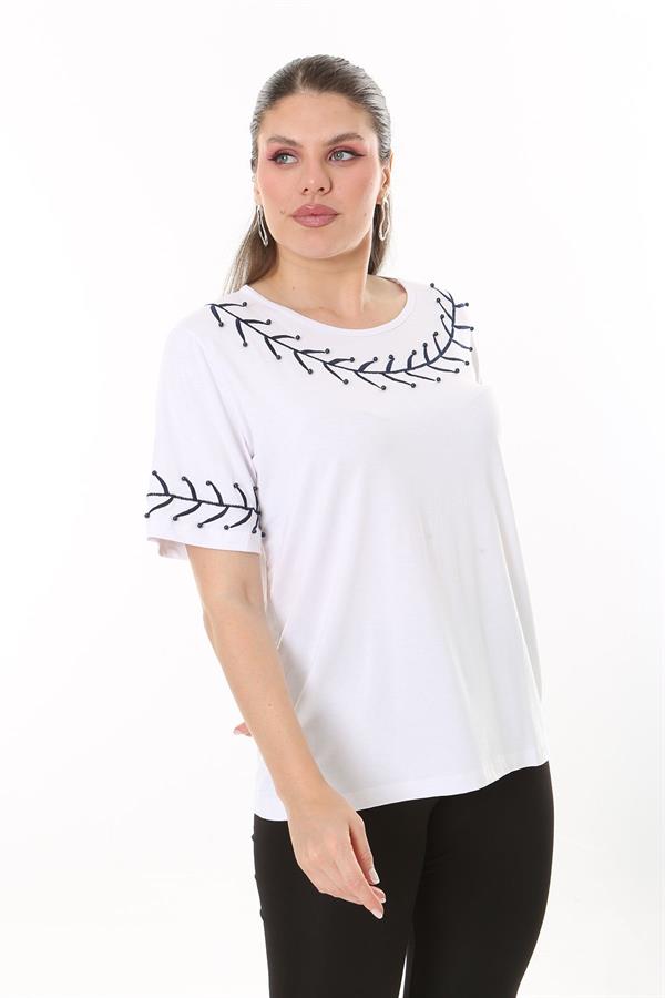 Kadın Büyük Beden Beyaz İnci Ve Nakış Detaylı Kısa Kollu Bluz 65N37677