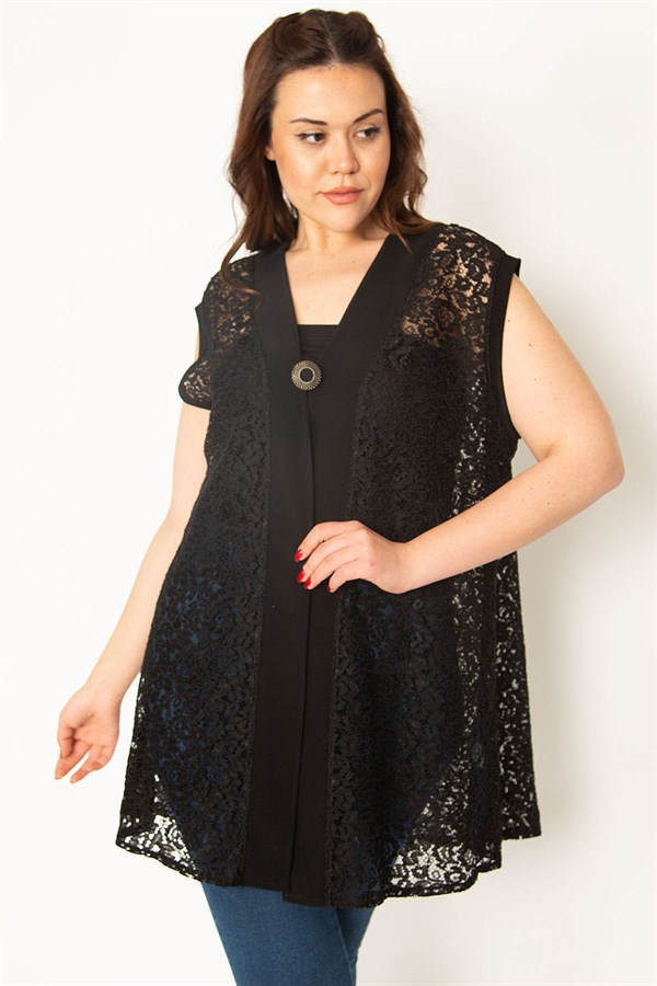 Kadın Siyah Taşlı Broş Düğmeli Dantel Hırka 65N32724