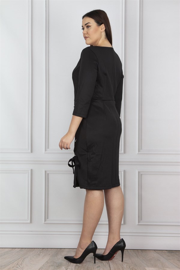 WOMEN'S BLACK EYELIGHT DETAILED DRESS