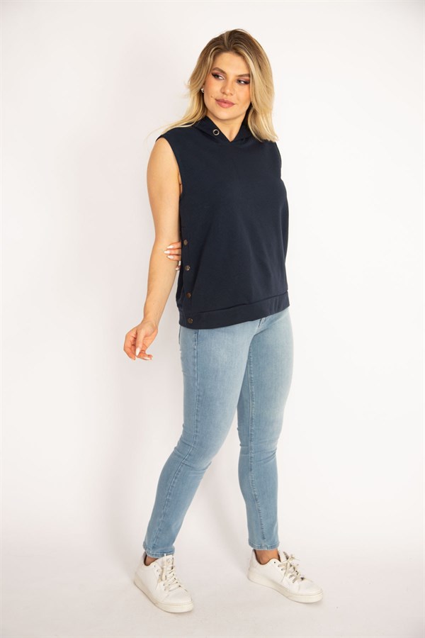 Kadın Lacivert Yanı Çıtçıt Yırtmaçlı Kapşonlu Kolsuz Sweatshirt 65N34829