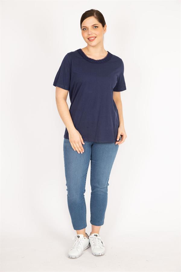 Kadın Lacivert Büyük Beden Pamuklu Kumaş Yaka Dantelli Bluz