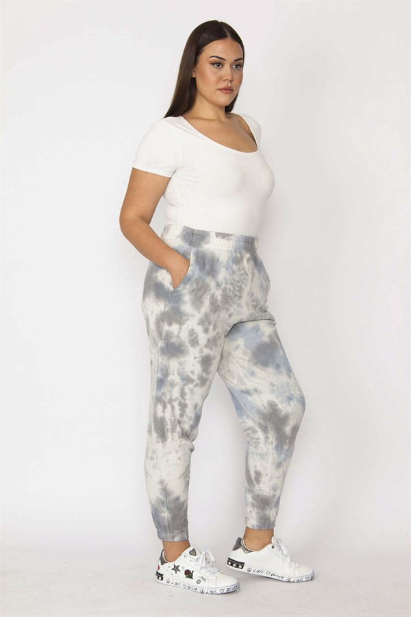 Kadın Gri İçi Şardonlu 3 İplik Kumaş Bel Ve Paça Lastikli Batik Desenli Pantolon 65N29150