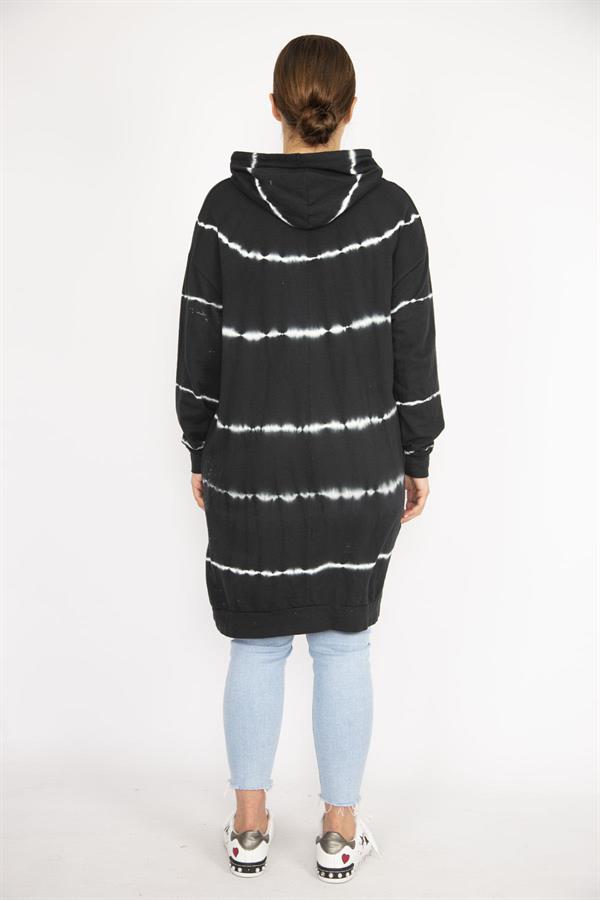 Kadın Büyük Beden Siyah Batik Desenli Kapşonlu Uzun Sweatshirt