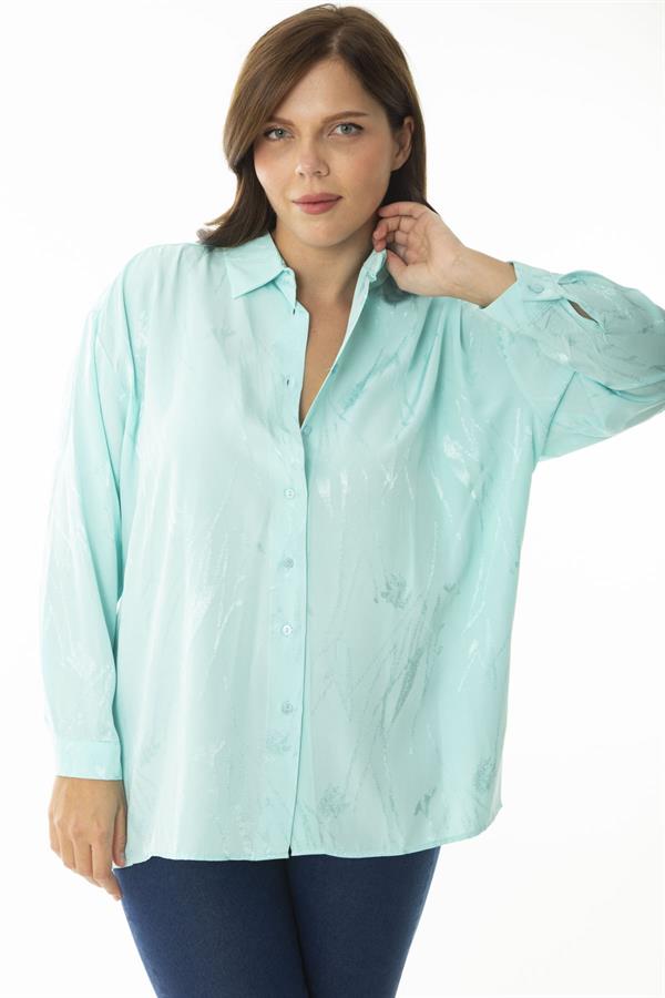 Kadın Büyük Beden Camgöbeği Yeşil Saten Kumaş Kendinden Desenli Uzun Kollu Gömlek 65N37050