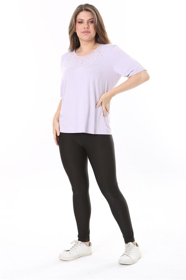 Kadın Büyük Beden Lila Yaka Detaylı Kısa Kollu Bluz 65N37852