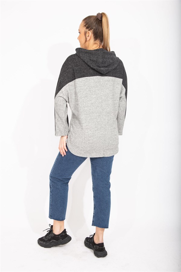 Kadın Gri Rahat Kesim Yumoş Kumaş Kapşonlu Cepli Sweatshirt 65N35488