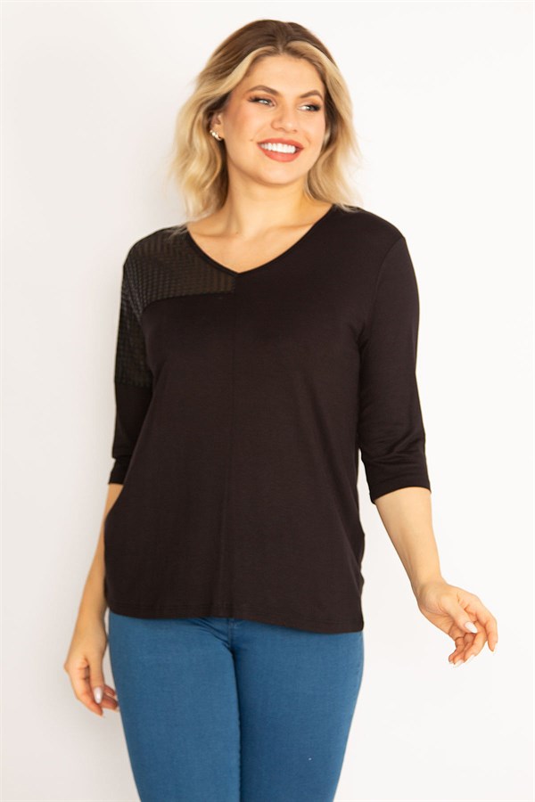 Kadın Siyah Lazer Kesim Detaylı Kapri Kollu Viskon Bluz 65N34631