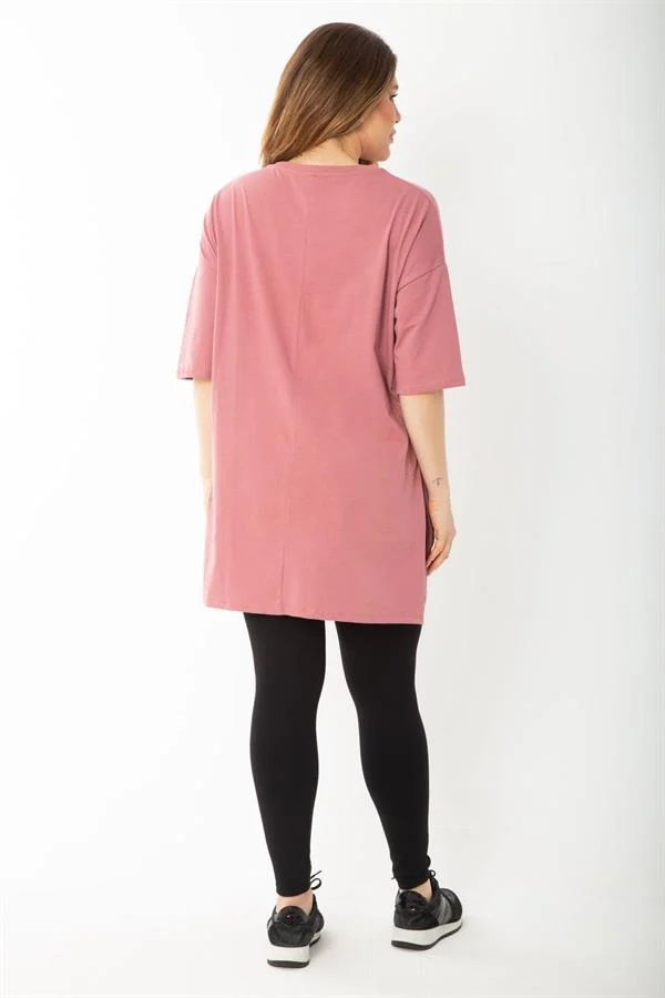 Kadın Büyük Beden Gül Kurusu Ön Baskılı Yan Yırtmaçlı Kısa Kollu Bluz 65N37758