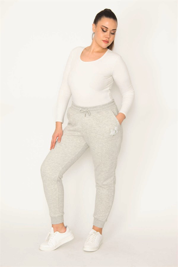 Kadın Gri Cebi Nakış Detaylı Paça Ribanalı Bel Lastik Ve Bağcıklı Spor Pantolon 65N31257