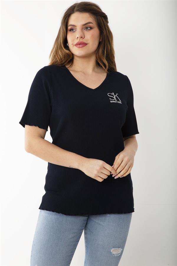 Kadın Büyük Beden Lacivert Kaşkorse Kumaş Göğsü Nakışlı Likralı Bluz 65N37235