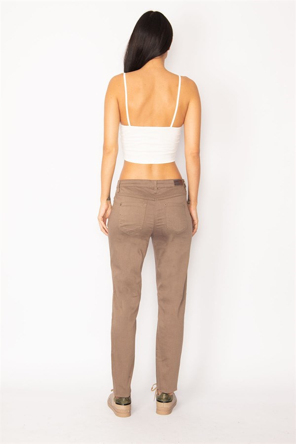 PANTALON FEMME EN LYCRA À 5 POCHES EN VISON