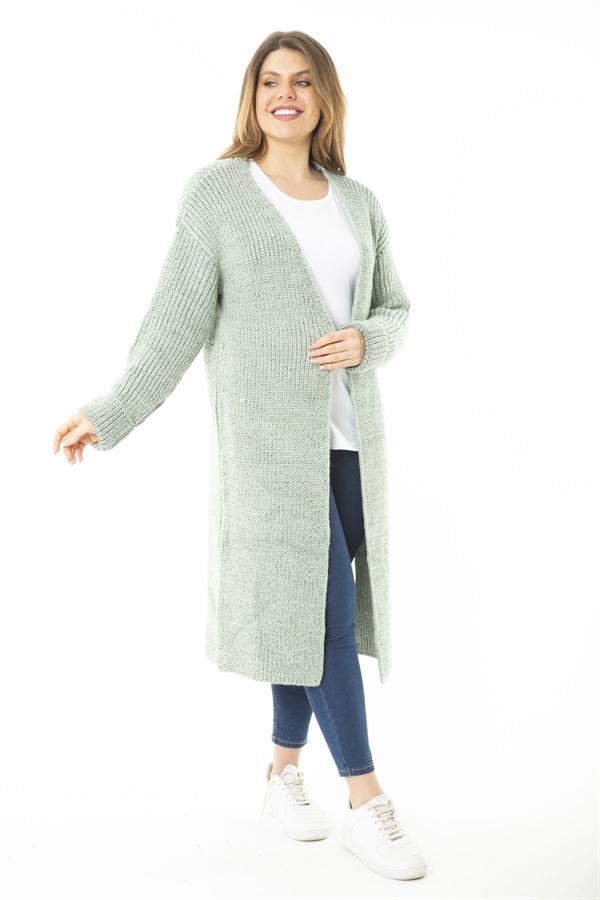 Kadın Büyük Beden Yeşil Yırtmaçlı Kalın Triko Uzun Hırka 65N37140