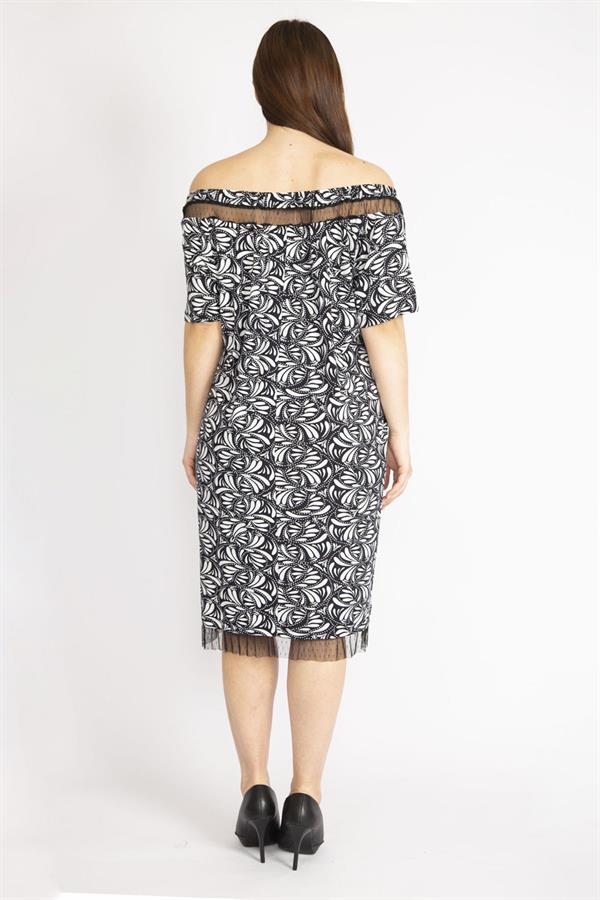 Kadın Lacivert Büyük Beden Yaka Ve Etek Ucu Tül Detaylı Yakası Lastikli Elbise