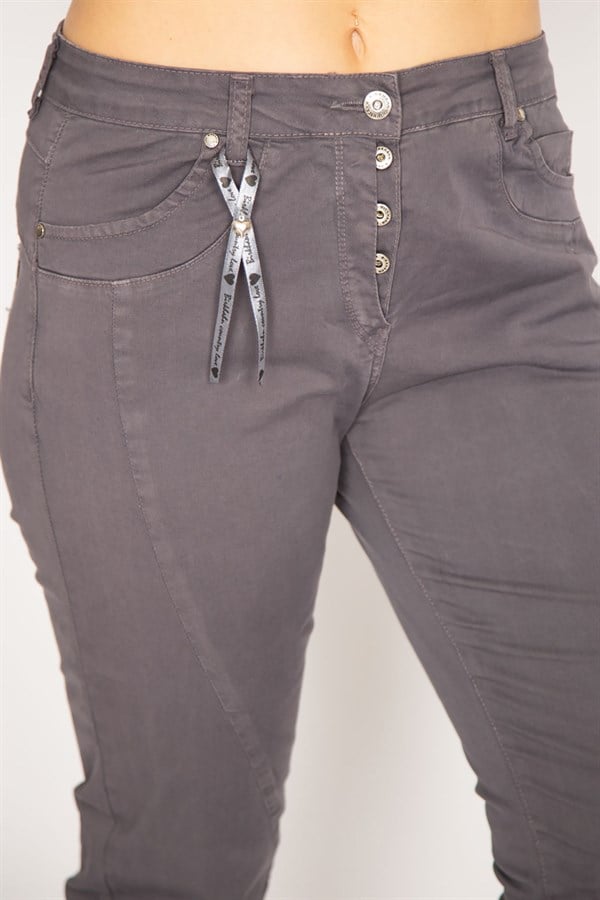 Kadın Füme Likralı Gabardin Kumaş Kup Detaylı Düğmeli Pantolon 65N35262