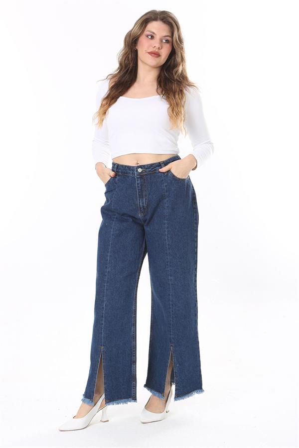 Kadın Büyük Beden Lacivert Yıkama Efektli Kup Ve Yırtmaç Detaylı Kot Pantolon 65N38077