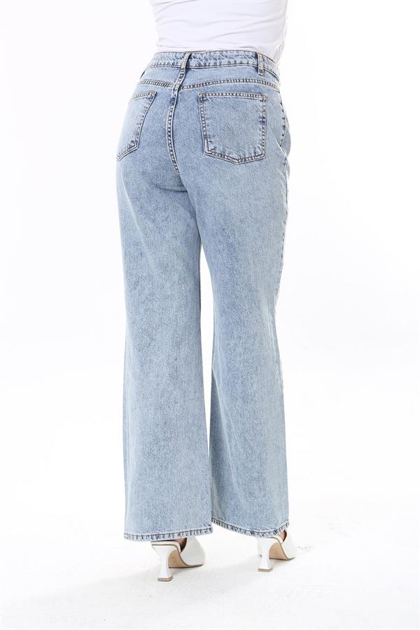 Kadın Büyük Beden Mavi Ön Fermuarlı Arka Cepli Yıkama Efektli Kot Pantolon 65N37831