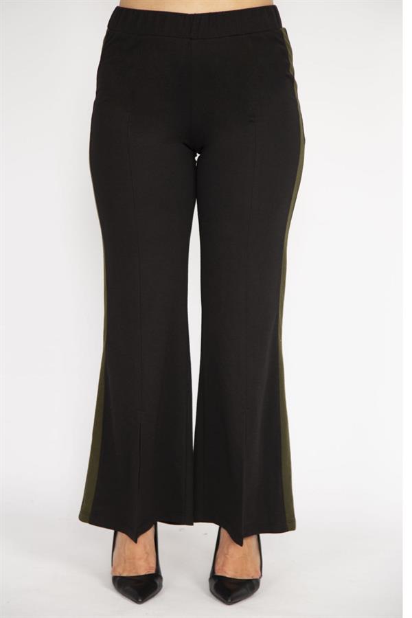 Kadın Siyah Büyük Beden Yırtmaç Detaylı Geniş Paçalı Yan Şeritli Eşofman Alt