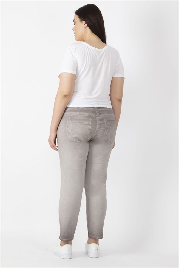 Kadın Taş Batik Yıkama Efektli Aplike Nakışlı Bilek Boy Pantolon 65N29833