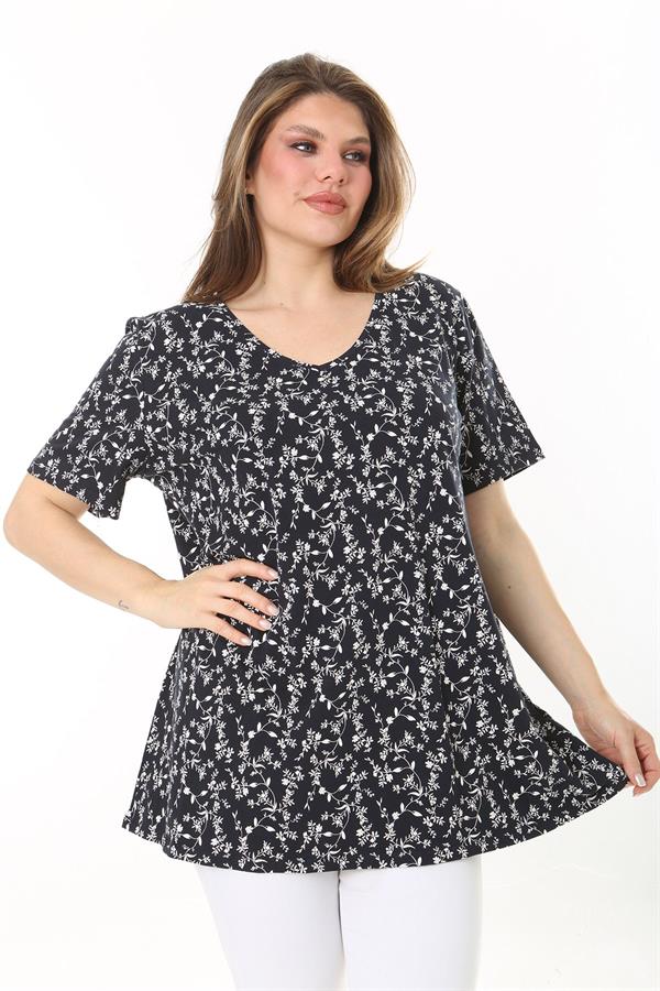 Kadın Büyük Beden Lacivert V Yakalı Çiçek Desenli Kısa Kol Bluz 65N37900