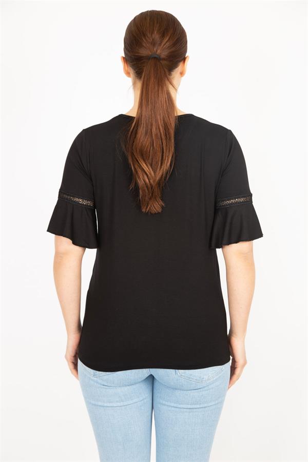 Kadın Kemik Büyük Beden Önü Nakış Ve Kolları Dantel Detaylı V Yaka Bluz