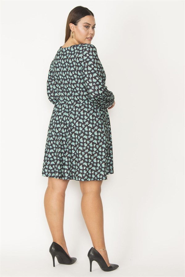 Kadın Siyah Anvelop Yakalı Kol Ağzı Ve Beli Lastik Detaylı Elbise 65N27422