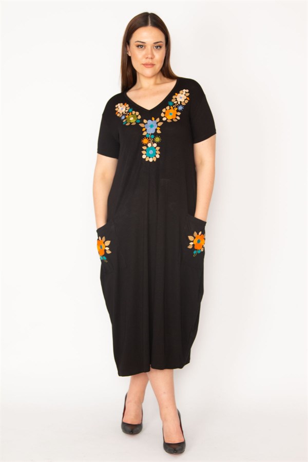 KADIN SİYAH NAKIŞ DETAYLI CEPLİ VİSKON ELBİSE