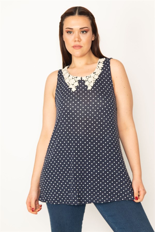 Kadın Lacivert Yaka Dantelli Puan Desenli Bluz 65N32431