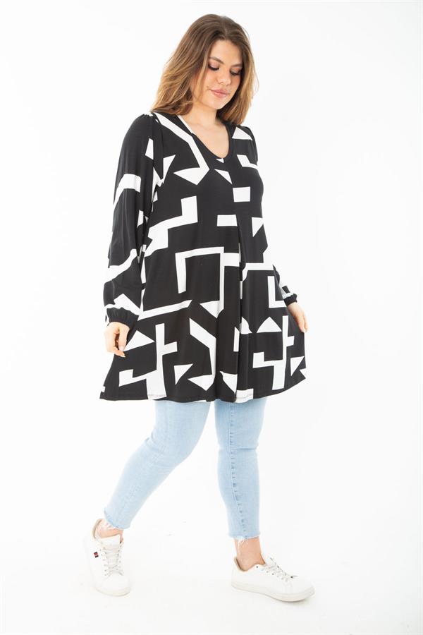 Kadın Büyük Beden Siyah Önü A Pileli V Yakalı Uzun Kollu Tunik 65N37437