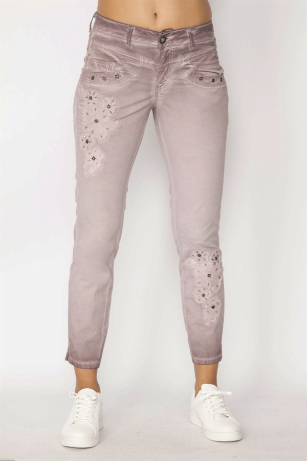 KADIN LİLA YIKAMALI GABARDİN KUMAŞ DANTEL VE BONCUK İŞLİ PANTOLON