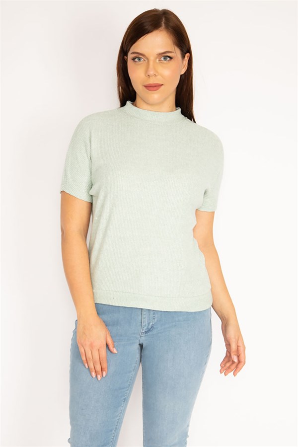 Kadın Yeşil Yumoş Kumaş Kısa Kollu Bluz 65N34940