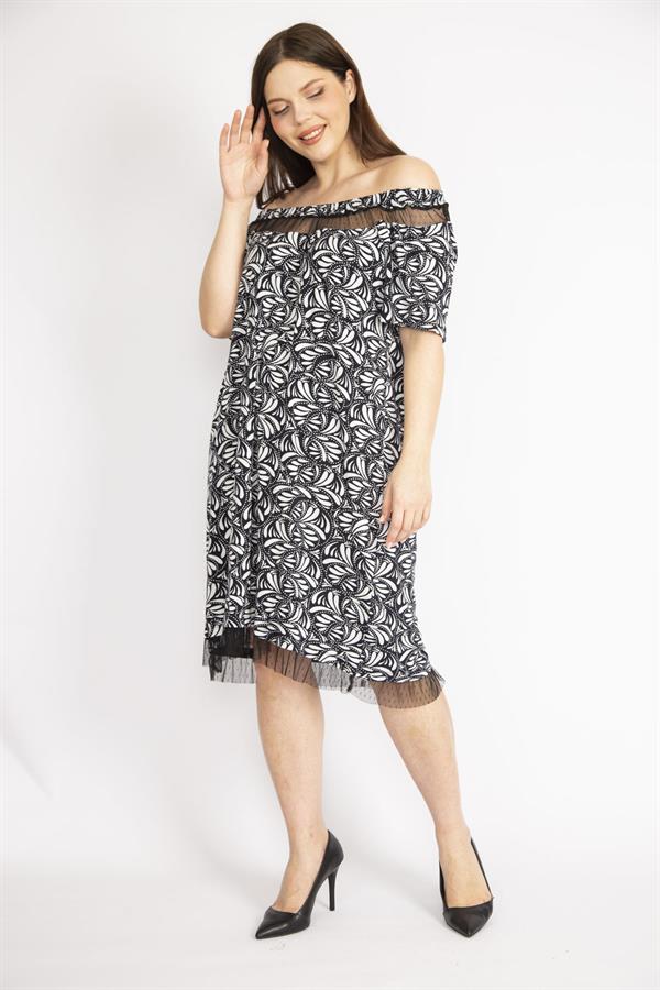 Kadın Lacivert Büyük Beden Yaka Ve Etek Ucu Tül Detaylı Yakası Lastikli Elbise