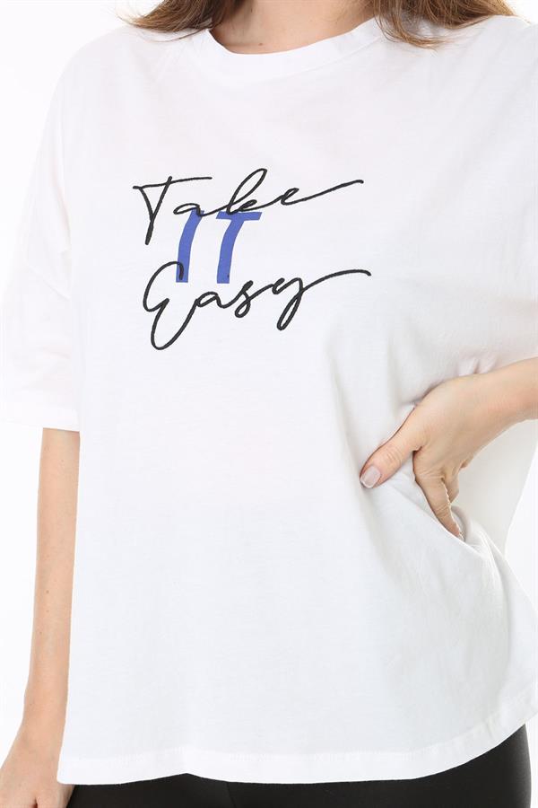 Kadın Büyük Beden Beyaz Pamuklu Kumaş Ön Nakışlı Kısa Kollu Bluz 65N37855