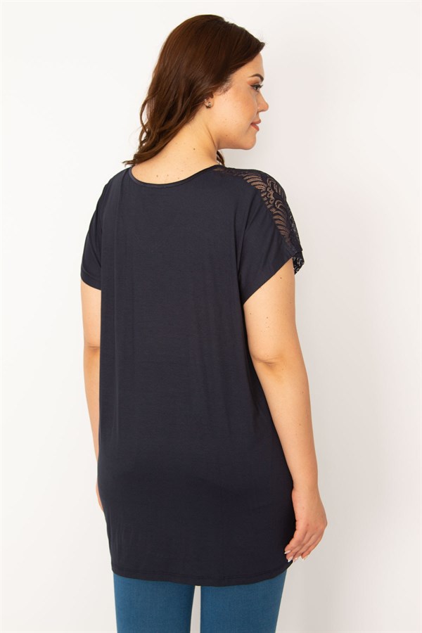Kadın Lacivert Omuzları Dantel V Yakalı Bluz 65N33848