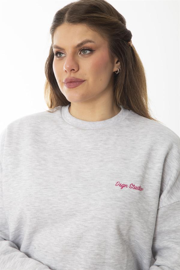 Women's Plus Size Gray Embroidered Inside Swatshirt 65N37008