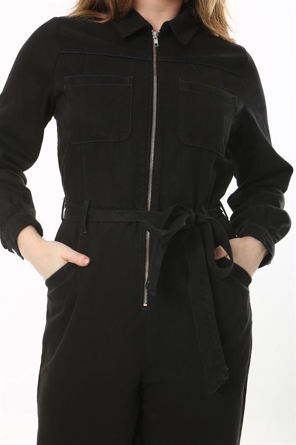 Kadın Büyük Beden Siyah Ön Fermuarlı Arka Beli Lastik Ve Kuşak Detaylı Cepli Tulum 65N37469